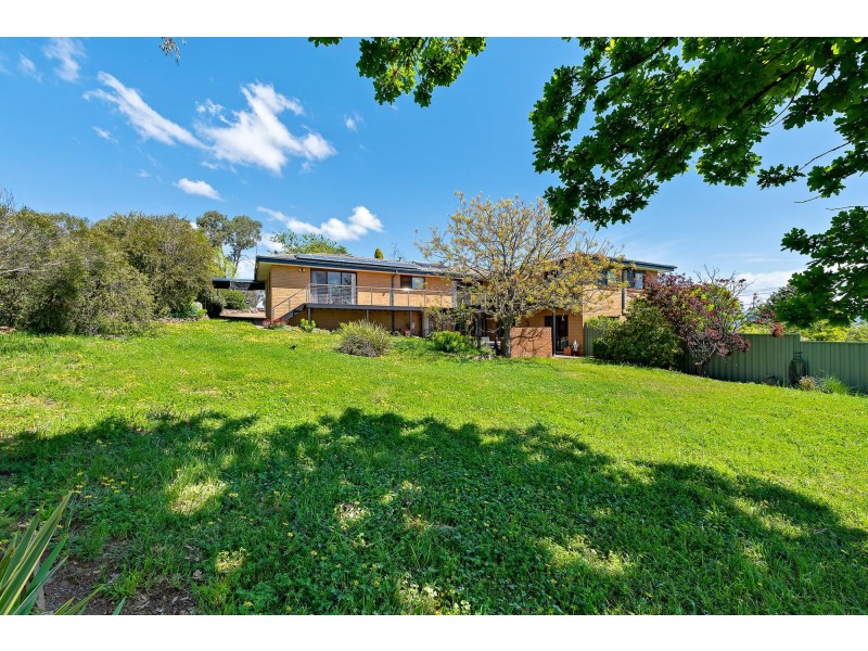 9 Barrett Street, Macgregor ACT 2615