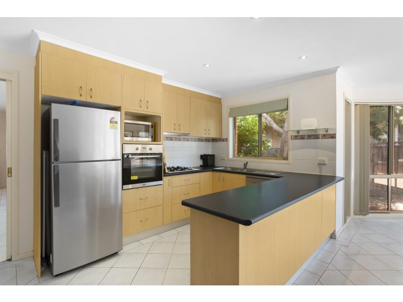 15 Westall Close, Dunlop ACT 2615