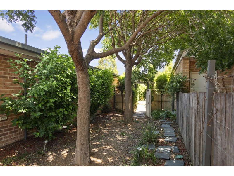 15 Westall Close, Dunlop ACT 2615