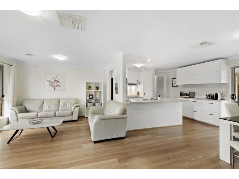 56 John James Loop, Macgregor ACT 2615