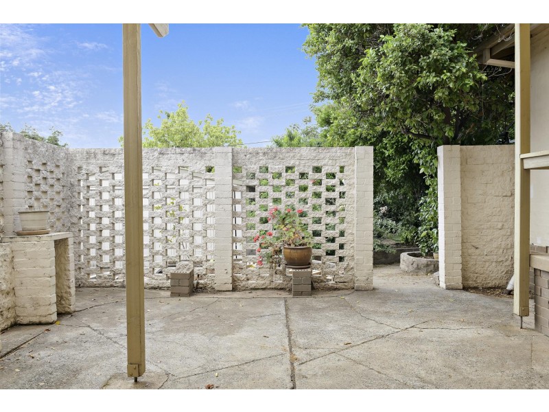 10 Beaurepaire Crescent, Holt ACT 2615