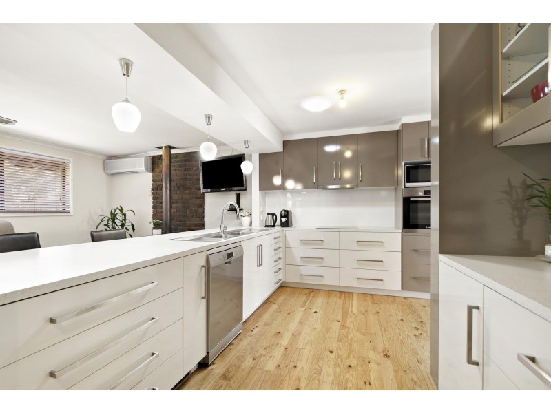 16 MacIntyre Place, Charnwood ACT 2615