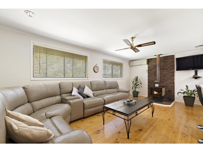 16 MacIntyre Place, Charnwood ACT 2615