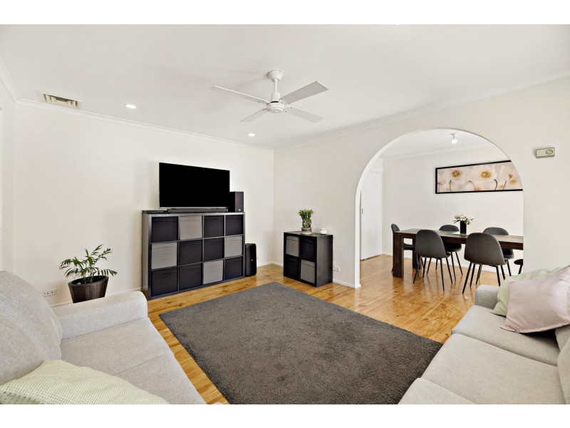 16 MacIntyre Place, Charnwood ACT 2615