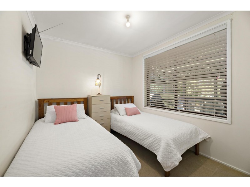 16 MacIntyre Place, Charnwood ACT 2615