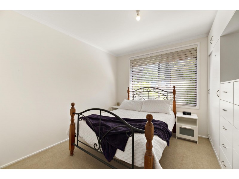 16 MacIntyre Place, Charnwood ACT 2615