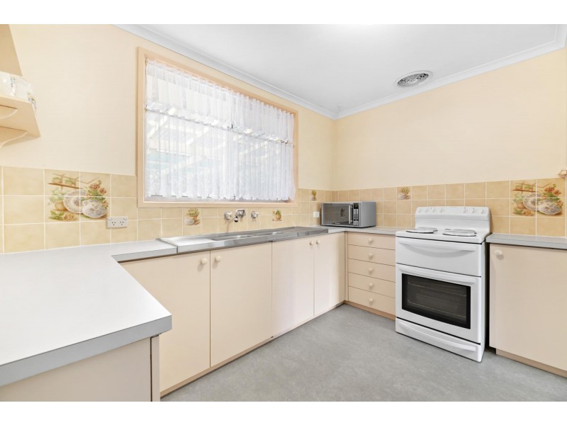 3 Dean Place, Charnwood ACT 2615