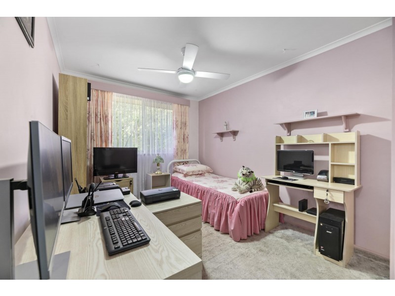 3 Dean Place, Charnwood ACT 2615