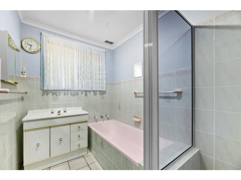 3 Dean Place, Charnwood ACT 2615