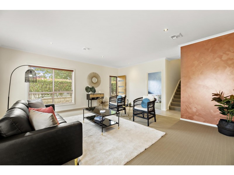 26 Mapleton Avenue, Harrison ACT 2914