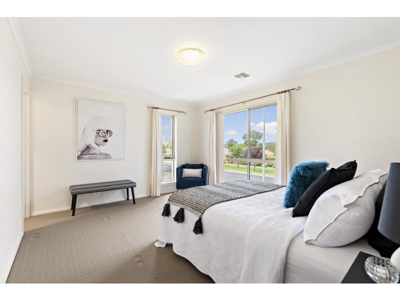 26 Mapleton Avenue, Harrison ACT 2914