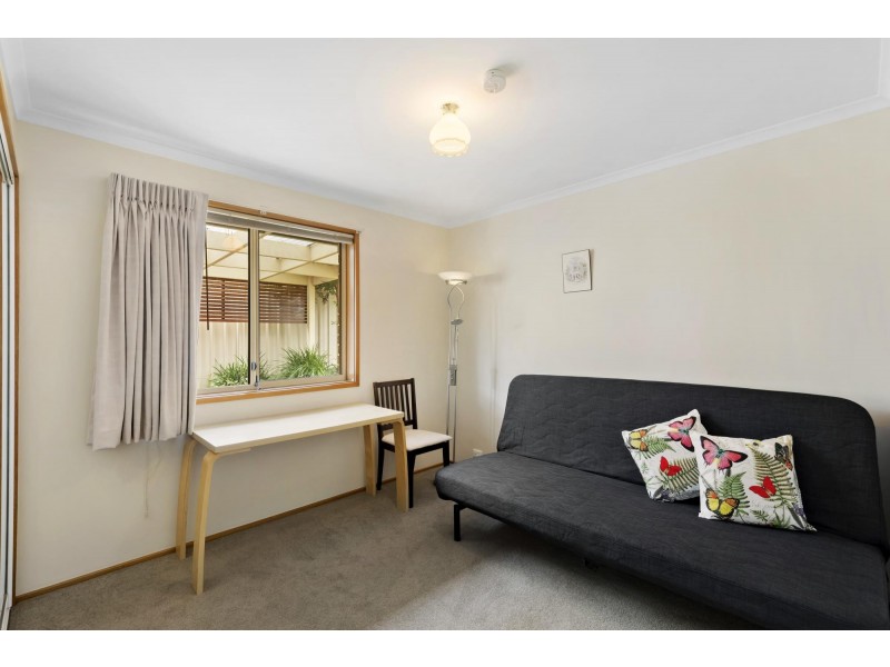 17 Slight Place, Holt ACT 2615