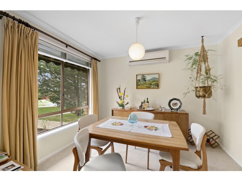 242 Southern Cross Drive, Latham ACT 2615