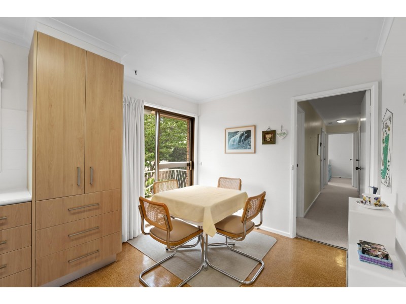 242 Southern Cross Drive, Latham ACT 2615