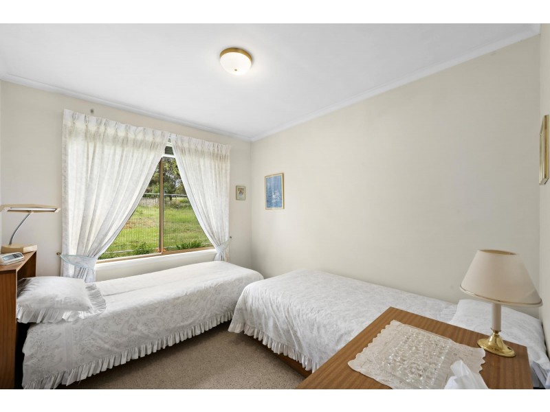 242 Southern Cross Drive, Latham ACT 2615
