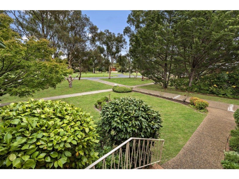 242 Southern Cross Drive, Latham ACT 2615