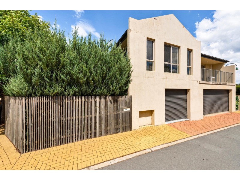 2/17 Woolshed Lane, Harrison ACT 2914