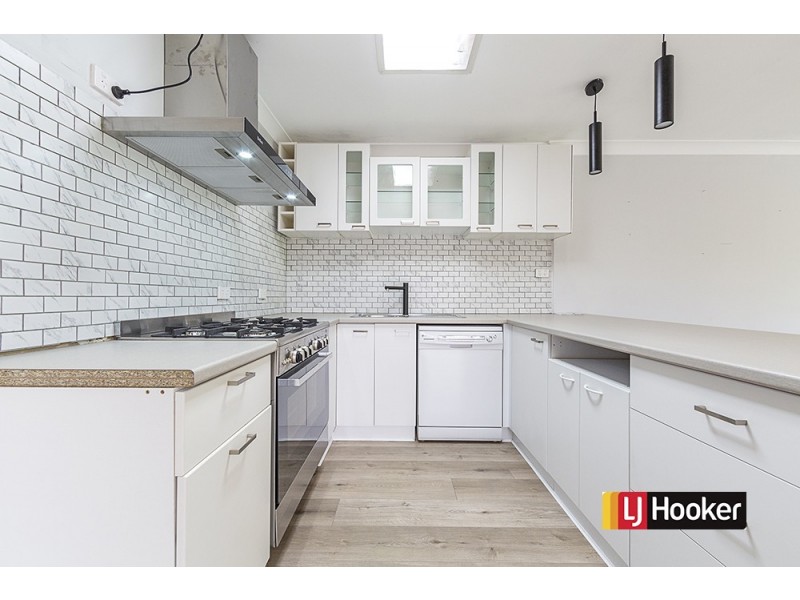 7 Macfarlan Place, Latham ACT 2615