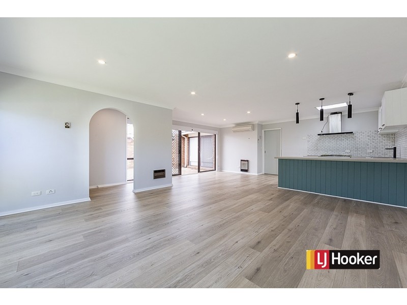 7 Macfarlan Place, Latham ACT 2615