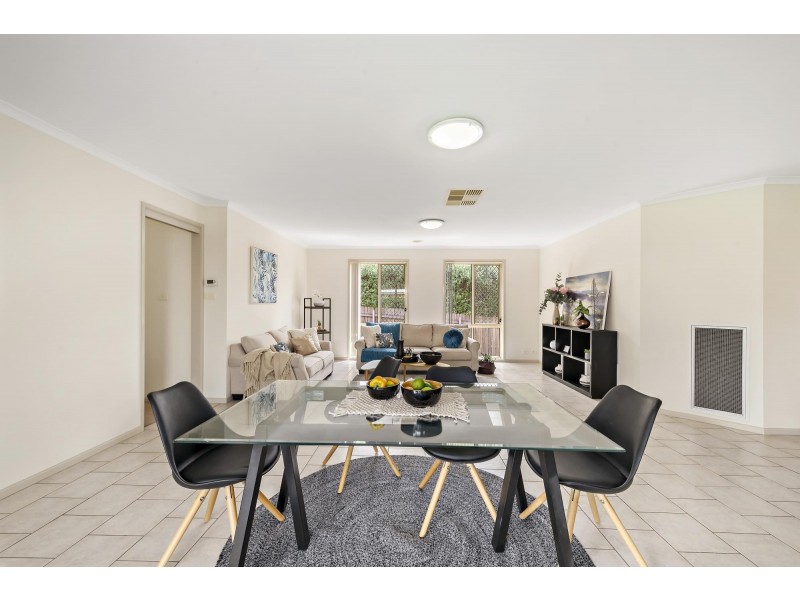 4 Karla Place, Ngunnawal ACT 2913