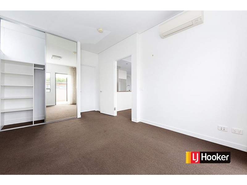 137/116 Easty Street, Phillip ACT 2606