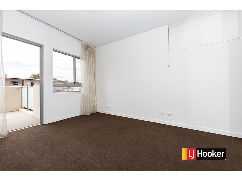 137/116 Easty Street, Phillip ACT 2606