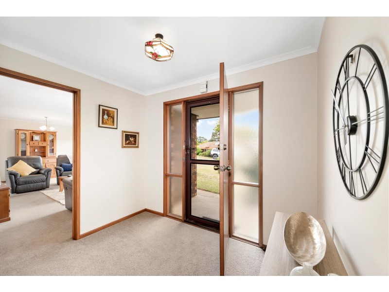 16 Vagabond Crescent, Mckellar ACT 2617