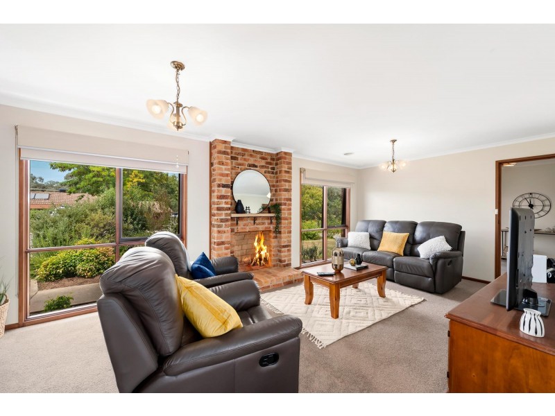 16 Vagabond Crescent, Mckellar ACT 2617