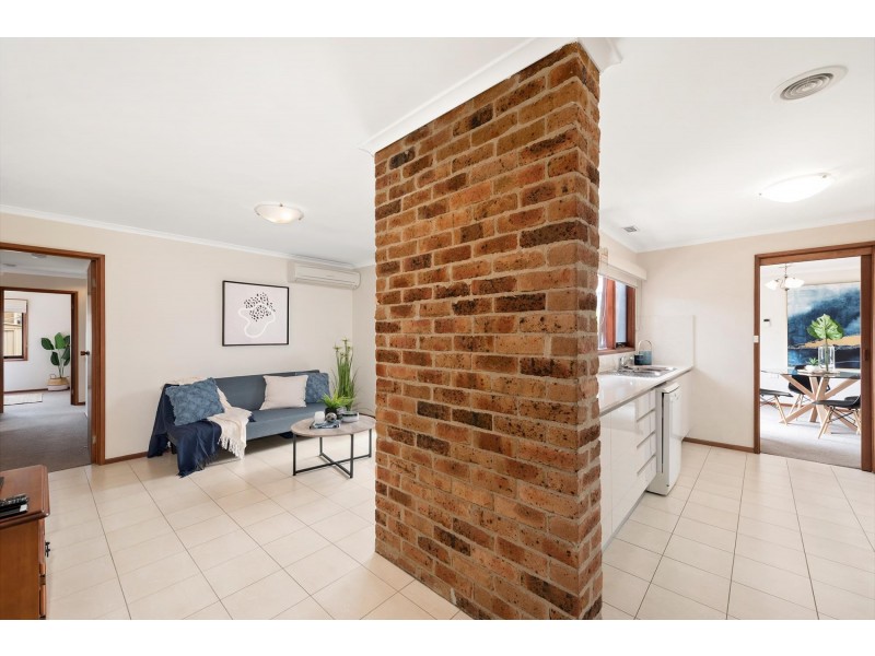 16 Vagabond Crescent, Mckellar ACT 2617