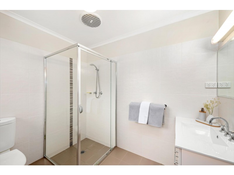16 Vagabond Crescent, Mckellar ACT 2617
