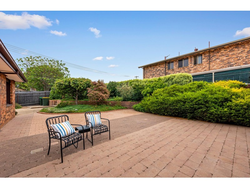 16 Vagabond Crescent, Mckellar ACT 2617