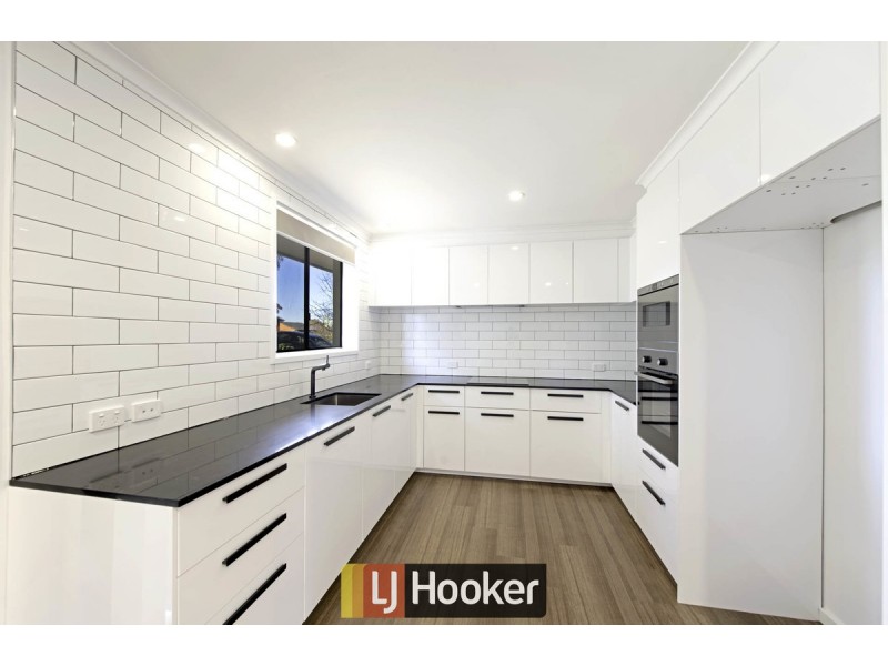 25 Baddeley Crescent, Spence ACT 2615