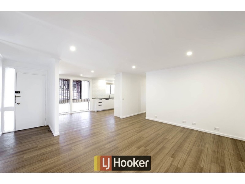 25 Baddeley Crescent, Spence ACT 2615