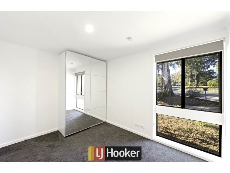 25 Baddeley Crescent, Spence ACT 2615