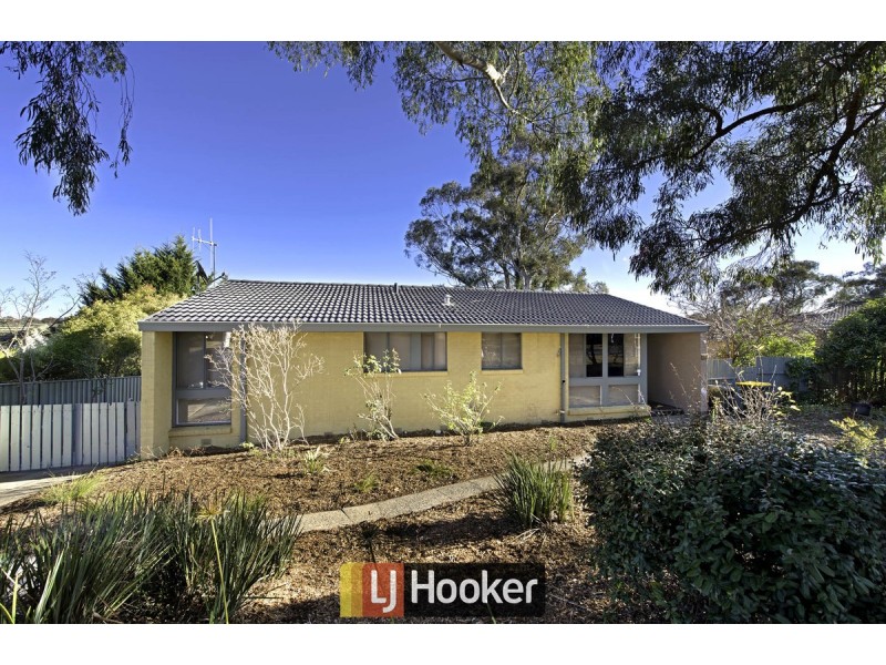 25 Baddeley Crescent, Spence ACT 2615