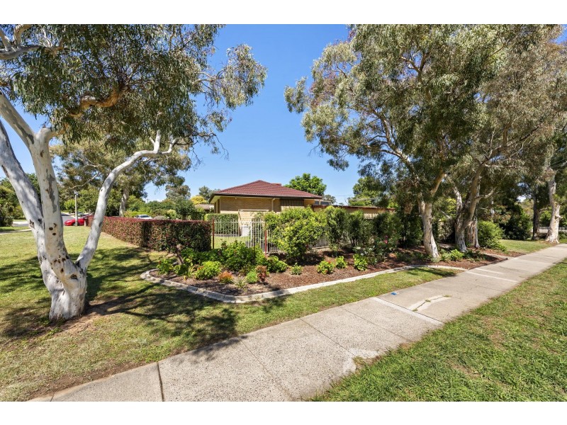 9 Colborne Place, Spence ACT 2615