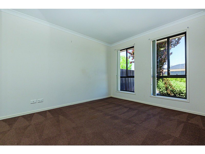 6 Stang Street, Macgregor ACT 2615