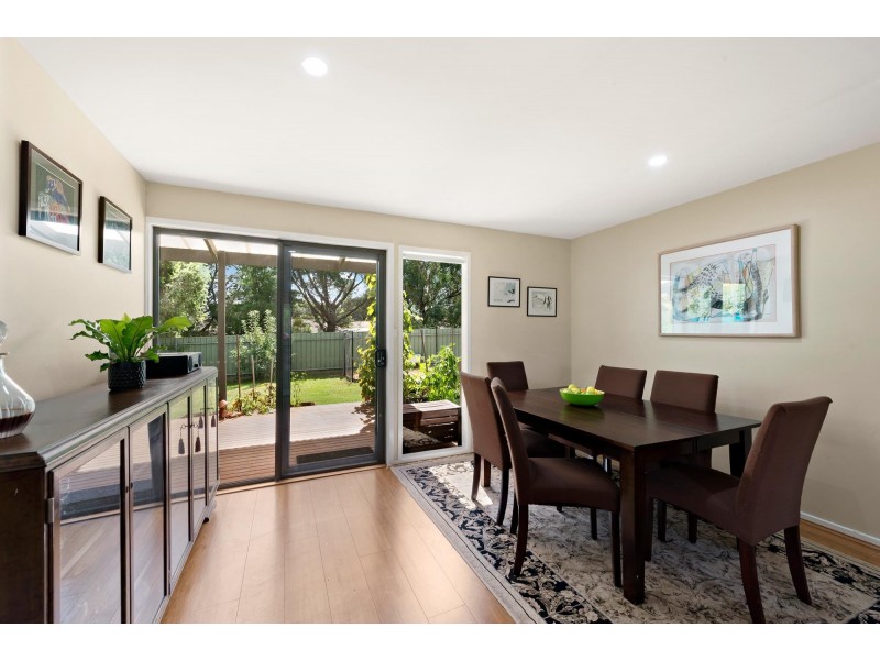 7 Waterfield Place, Charnwood ACT 2615