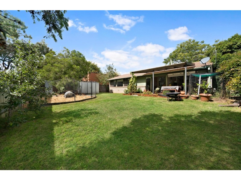 7 Waterfield Place, Charnwood ACT 2615