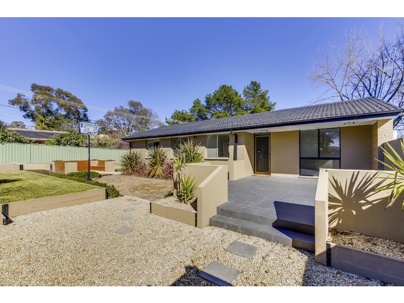 9 Mathison Place, Macgregor ACT 2615