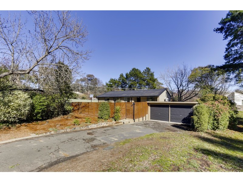 9 Mathison Place, Macgregor ACT 2615