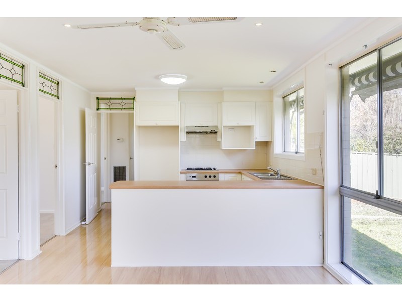 9 Mathison Place, Macgregor ACT 2615