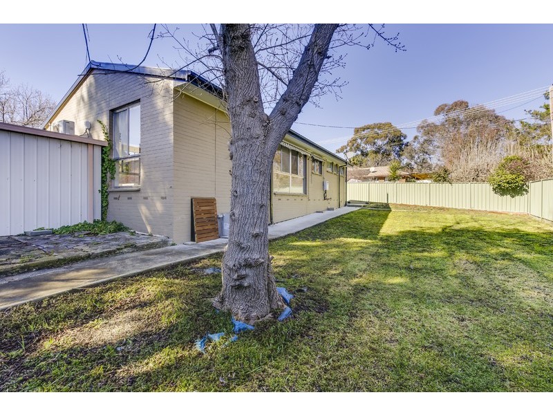 9 Mathison Place, Macgregor ACT 2615