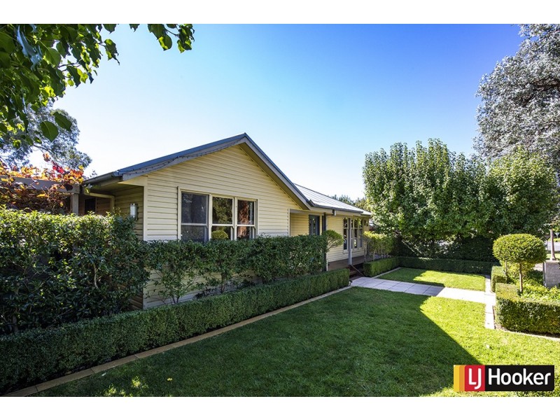 4 Schomburgk Street, Yarralumla ACT 2600