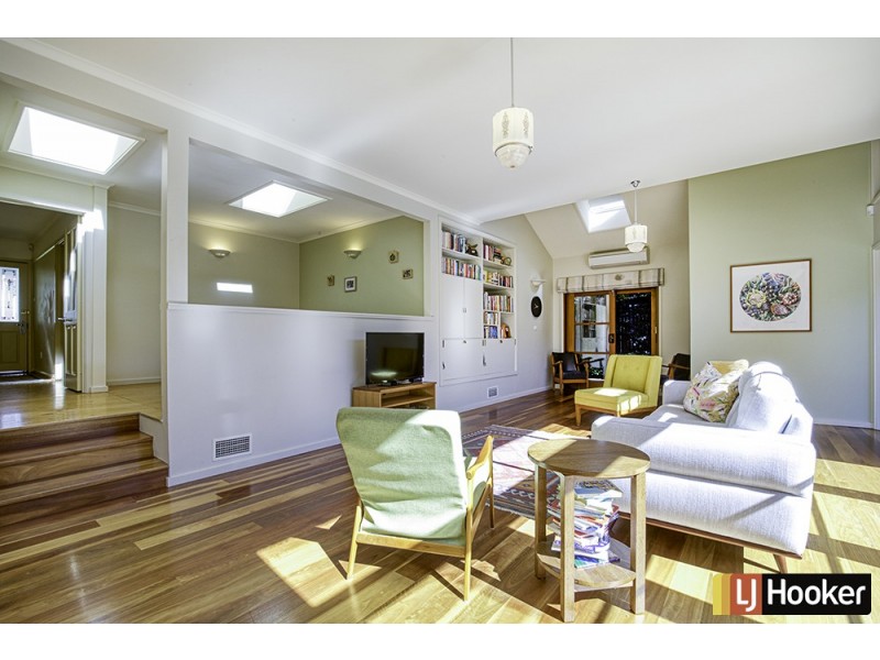 4 Schomburgk Street, Yarralumla ACT 2600