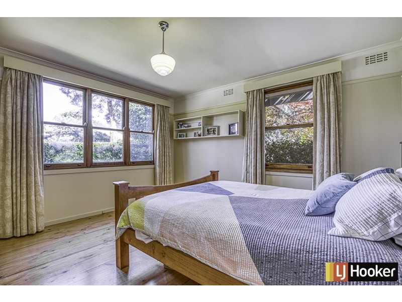 4 Schomburgk Street, Yarralumla ACT 2600