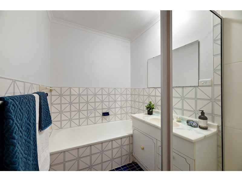 16/49 Pinkerton Circuit, Kambah ACT 2902