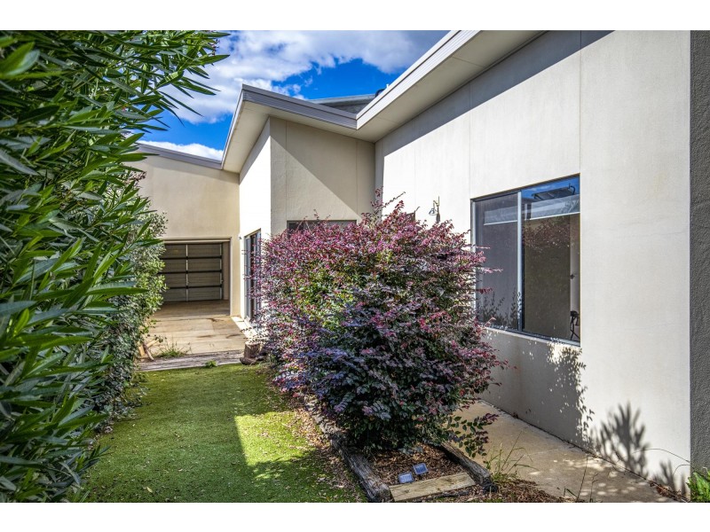 23 Eric De Salis Street, Macgregor ACT 2615