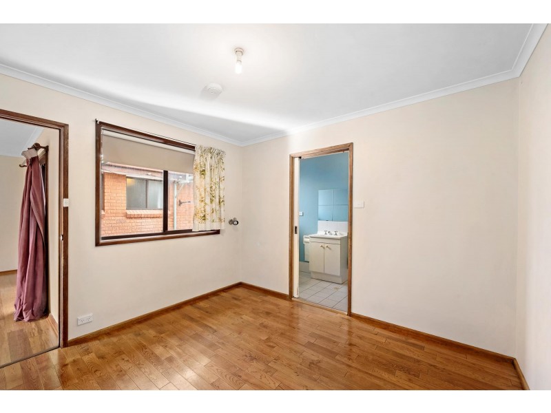 30 Longworth Place, Holt ACT 2615