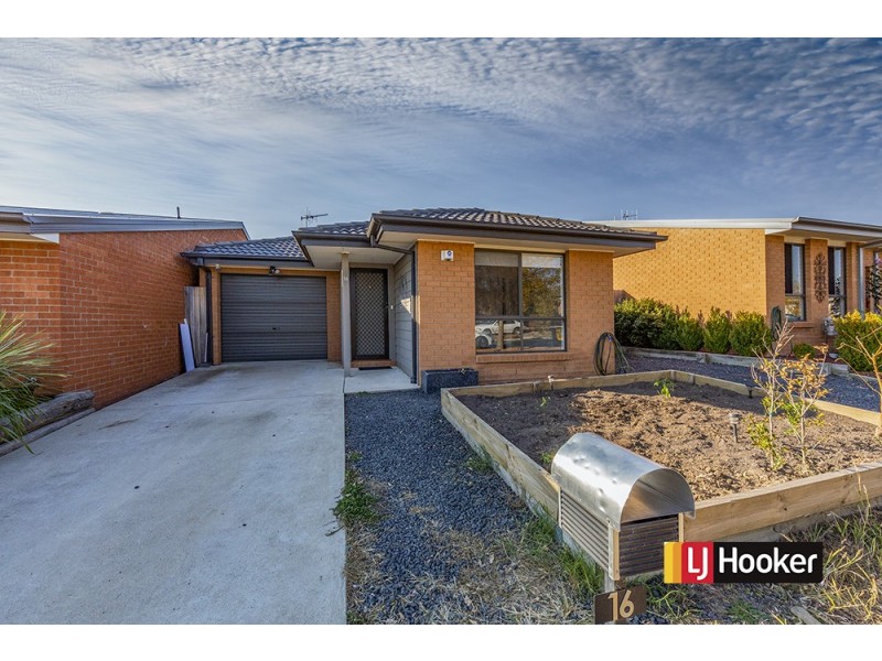 16 Stang Place, Macgregor ACT 2615